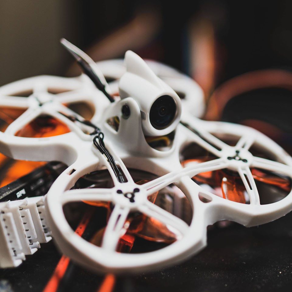 Emax Tinyhawk II 2 RTF FPV Rac - Drone Kit Beginner のレビューと価格